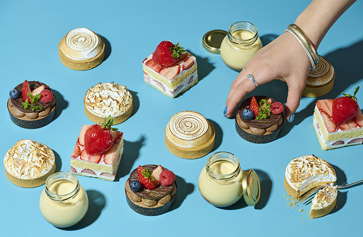 テイクアウトやお祝いシーンにbean by the bayこだわりの季節のケーキ